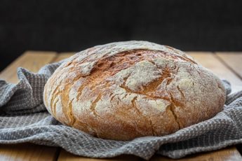 pane in pentola