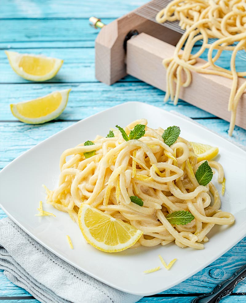 spaghetti alla chitarra al limone