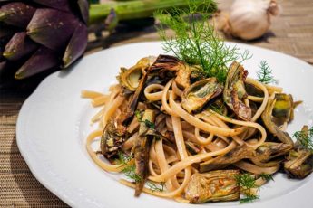 linguine con carciofi e acciughe