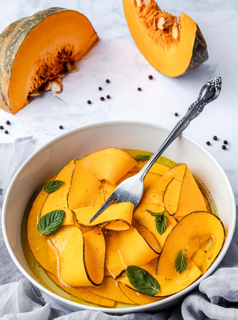 carpaccio di zucca marinata